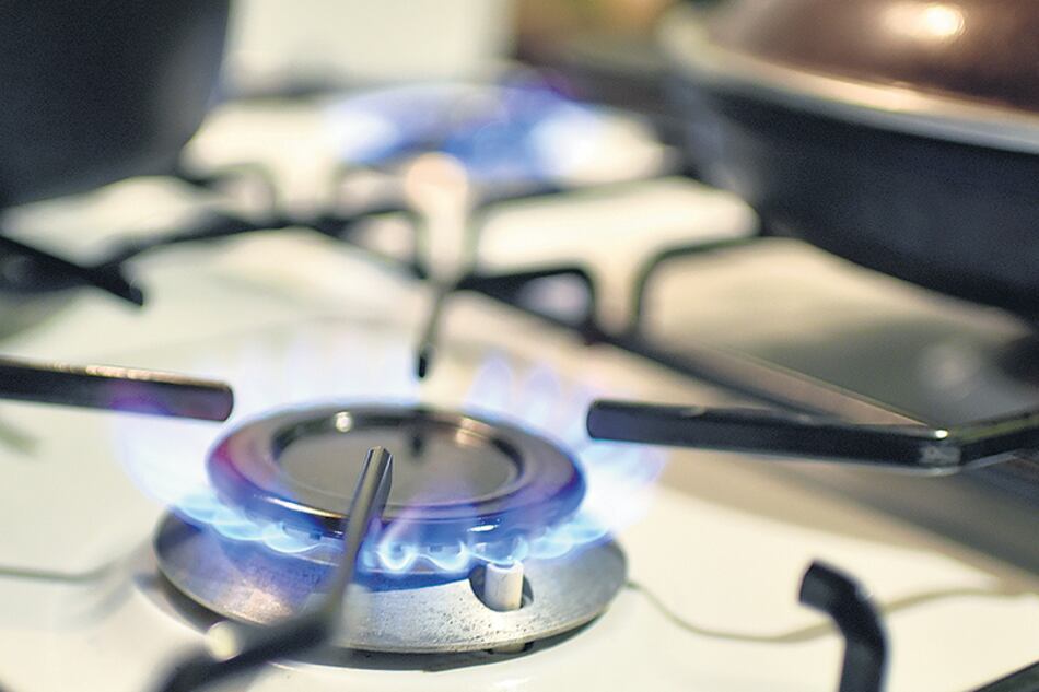 El Gobierno admitió en la audiencia pública que estaba cambiando las fechas del aumento de gas fijadas por las normas vigentes.