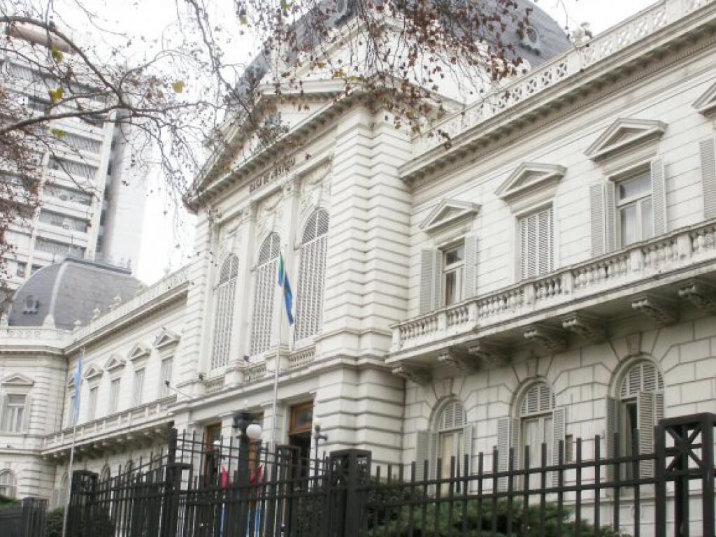 Una perito forense denunció a un juez de La Plata por abuso sexual.