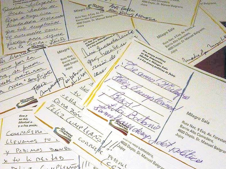 La postales fueron enviadas a Sala como una muestra de apoyo el día de su cumpleaños número 53.