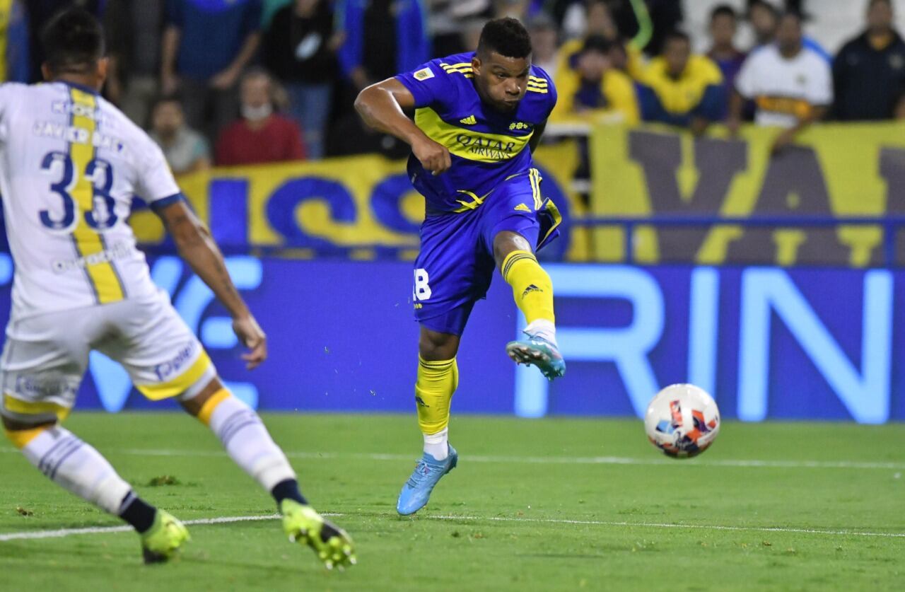 Fabra corona su gran jugada personal con un golazo, el segundo xeneize