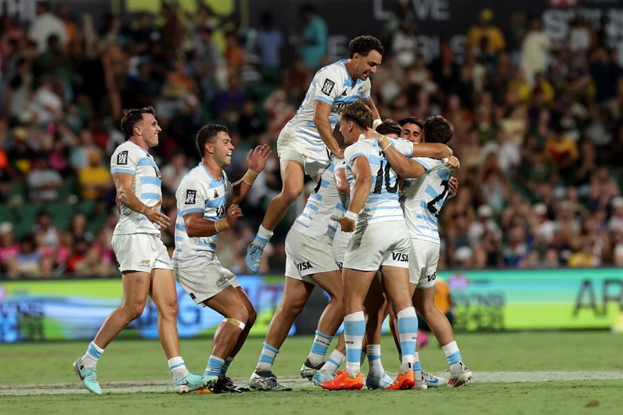Los Pumas vencieron a los anfitriones del torneo en la final por 41 a 5.