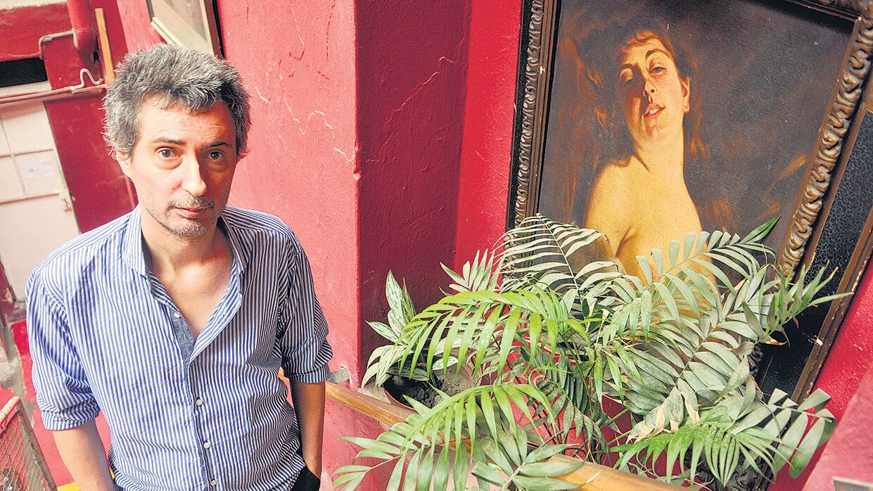 “Uno se junta en el teatro a tratar de ver cuerpo, gente viva, produciendo emocionalidades con inteligencia”, afirma Cappa.