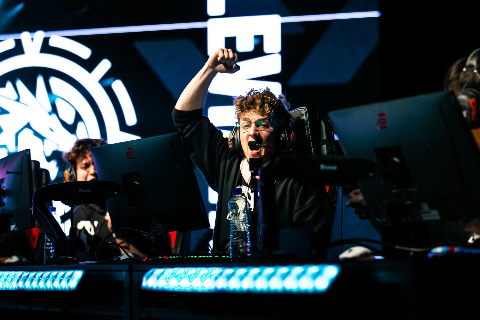 El clan dragonero Leviatán le ganó la final a KRÜ, pero el equipo del Kun Agüero terminó clasificando igual vía Last Chance Qualifyer