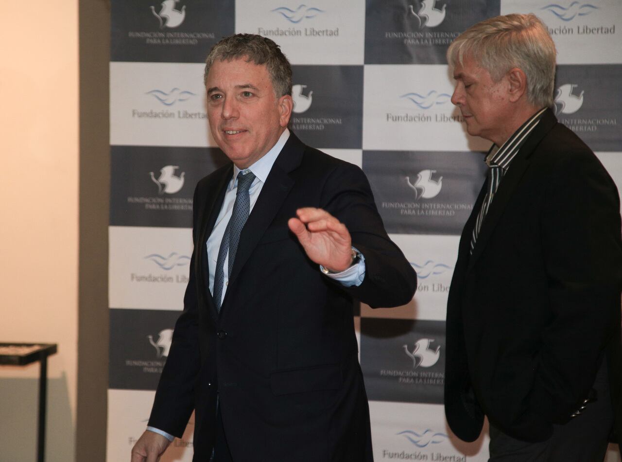 Dujovne asistió a la cena de la Fundación Libertad.