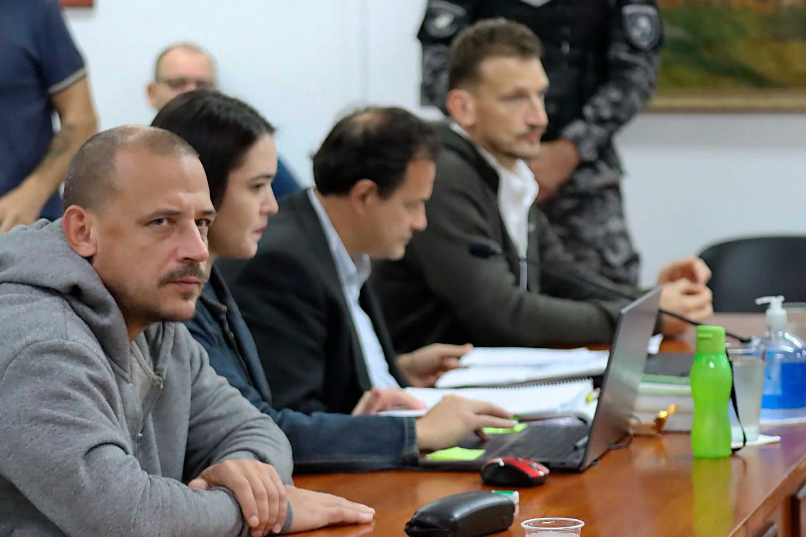Sebastián Kiczka en la mesa de los acusados.