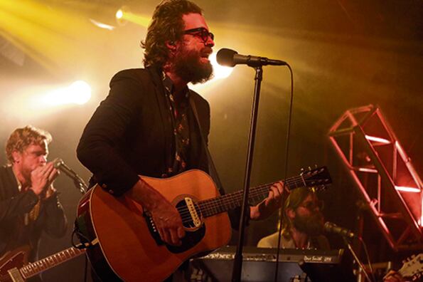 J. Tillman es Father John Misty. Brindó un concierto notable.