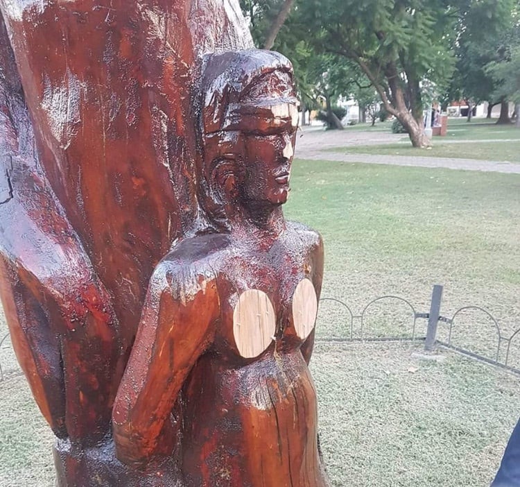 Así quedó la escultura de madera inaugurada en 2011.