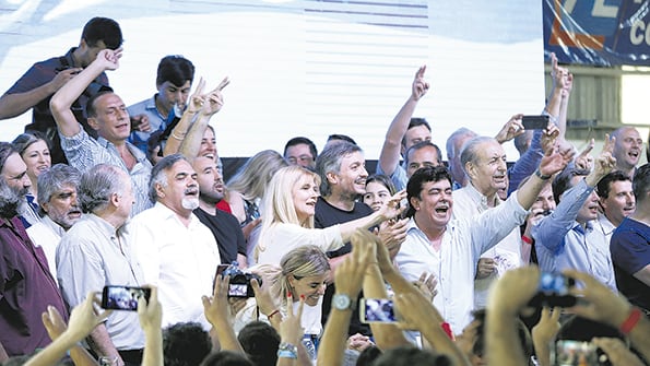 La intendenta Verónica Magario y el diputado Fernando Espinoza fueron los anfitriones del congreso en La Matanza.