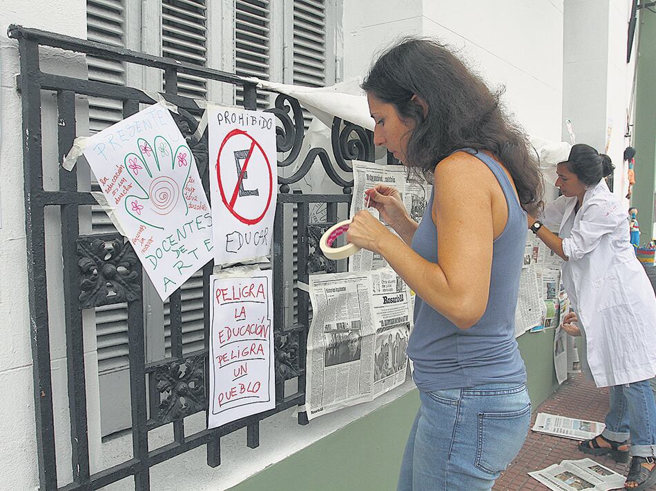 Hoy continúan las medidas de fuerza en las escuelas bonaerenses y mañana comienza el paro nacional.
