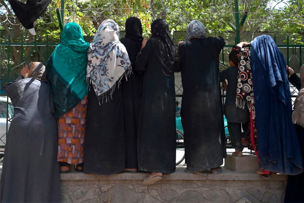 "Las mujeres y niñas afganas, como todo el pueblo afgano, merecen vivir sin peligro, seguras y con dignidad", sostiene el documento firmado por el canciller Felipe Solá.