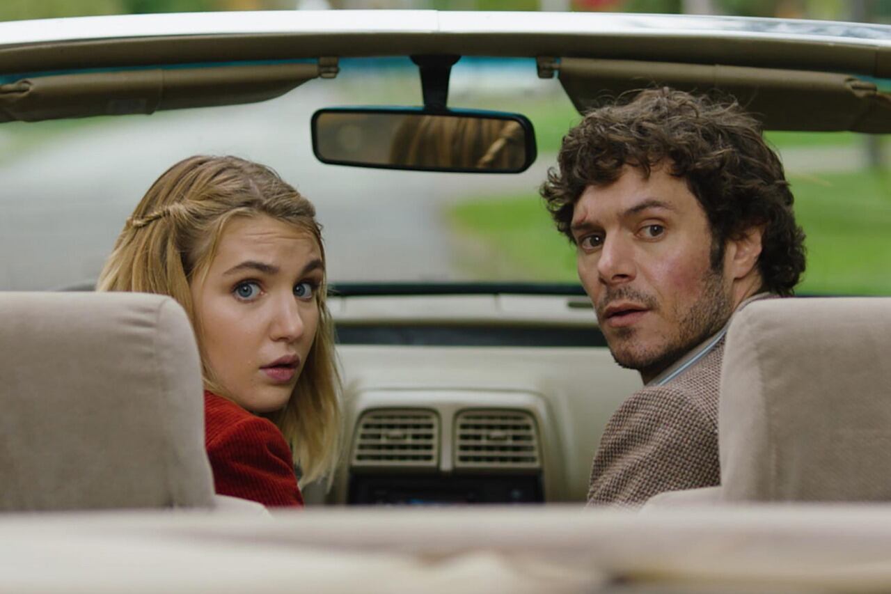 En la película, el momento feliz de Abe Applebaum pasó hace rato.