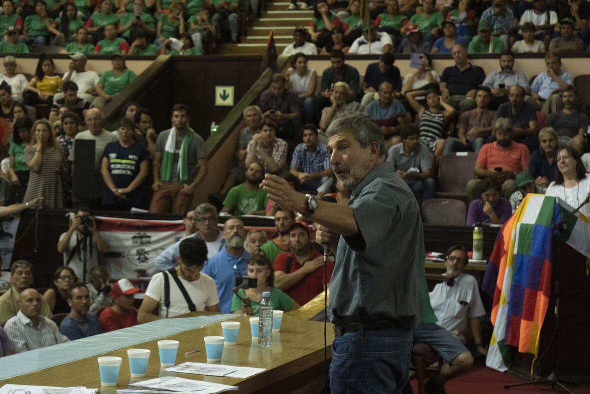 El ministro de Ciencia y Tecnología Roberto Salvarezza en la presentación de los 21 puntos del Foro Agrario