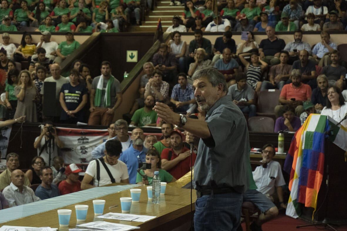 El ministro de Ciencia y Tecnología Roberto Salvarezza en la presentación de los 21 puntos del Foro Agrario