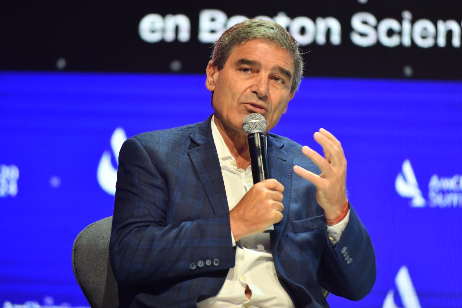 Fernán Quirós hizo declaraciones radiales en torno al dengue.