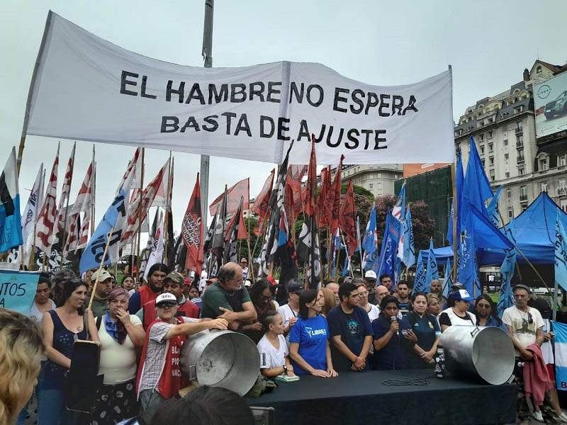Este martes habrá cortes y protestas en Rosario y la región para exigir "una Navidad con trabajo y sin hamb...