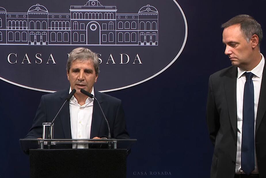 Caputro anunció en enero, junto a Adorni, la baja de retenciones. Pero no salió como esperaba