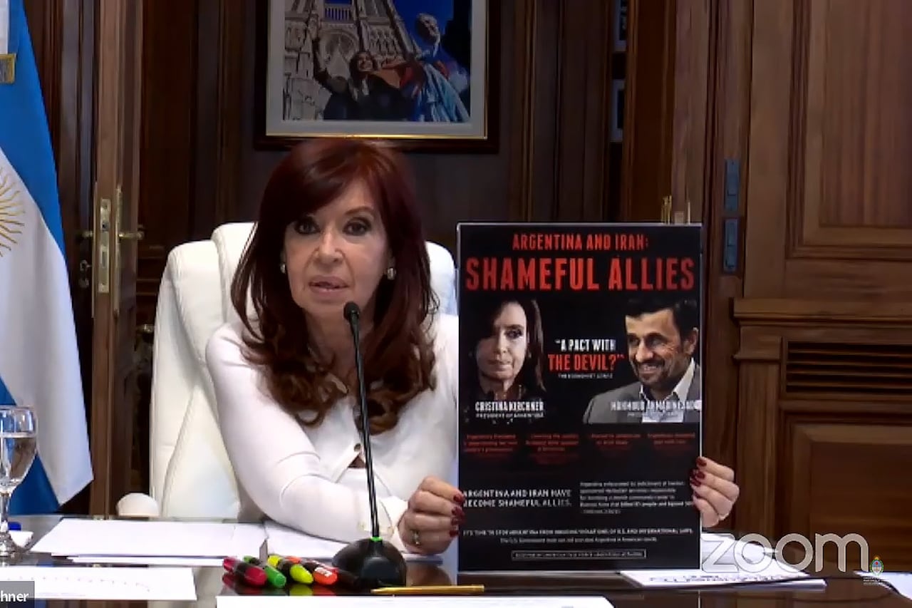 "Esta acusación es un disparate judicial, institucional y político", remarcó la expresidenta.