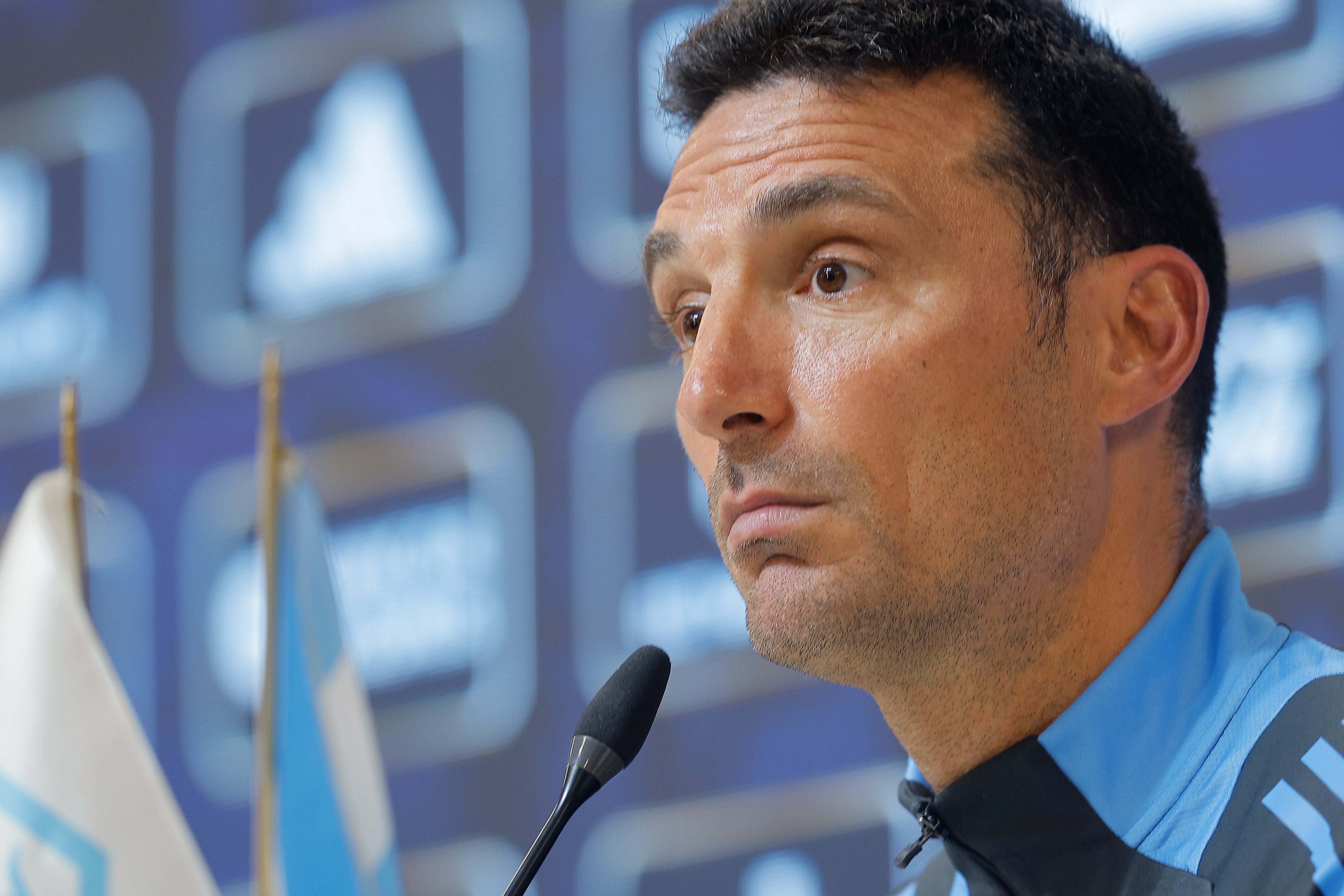 Lionel Scaloni, DT de la Selección argentina ve complicada la realización de la Finalissima