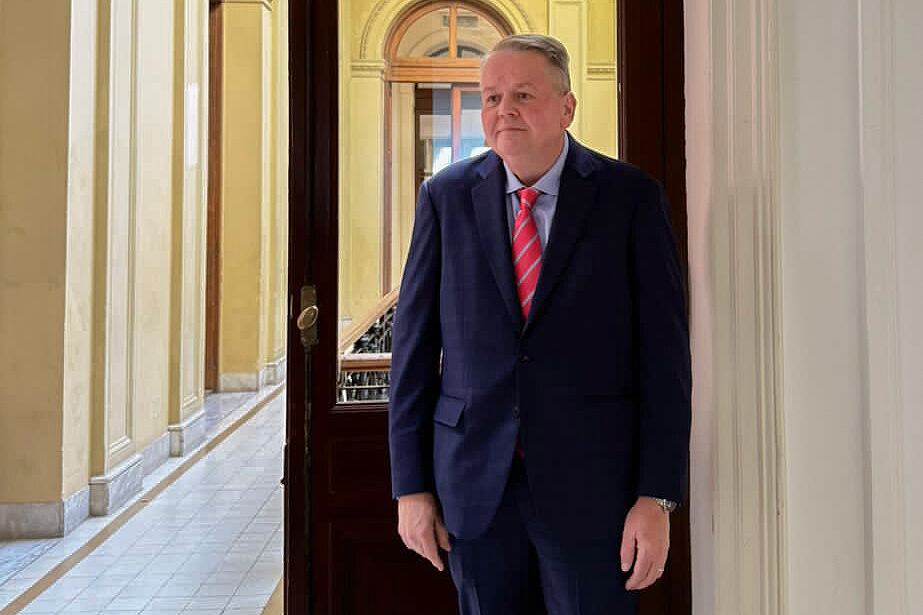 El asesor de Donald Trump, Barry Bennet, días atrás en la Casa Rosada.