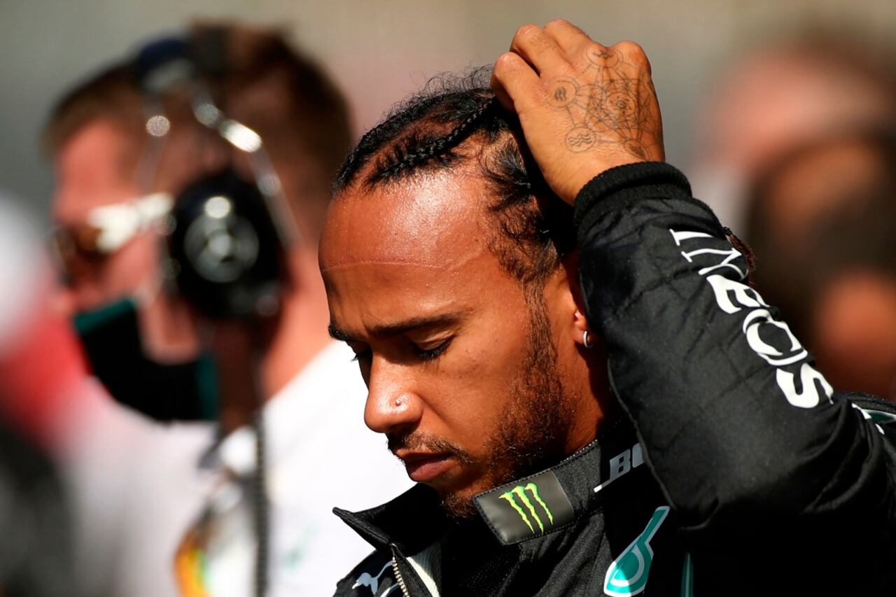 Hamilton no pudo ganar en Sochi y despotricó contra la organización.