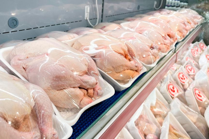 El pollo era reemplazo de la carne cara. Ahora corren a la par