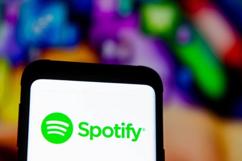 Spotify aplicó nuevas reglas para "proteger" a artistas, productores y oyentes de los "usos malintencionados" de la inteligencia artificial