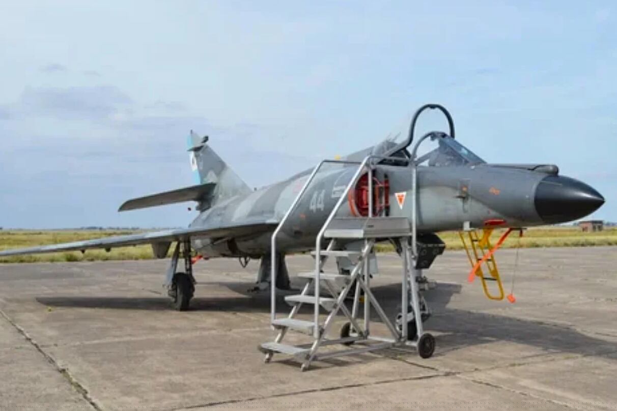 La Armada Argentina retirará los aviones argentinos que combatieron en la Guerra de Malvinas.