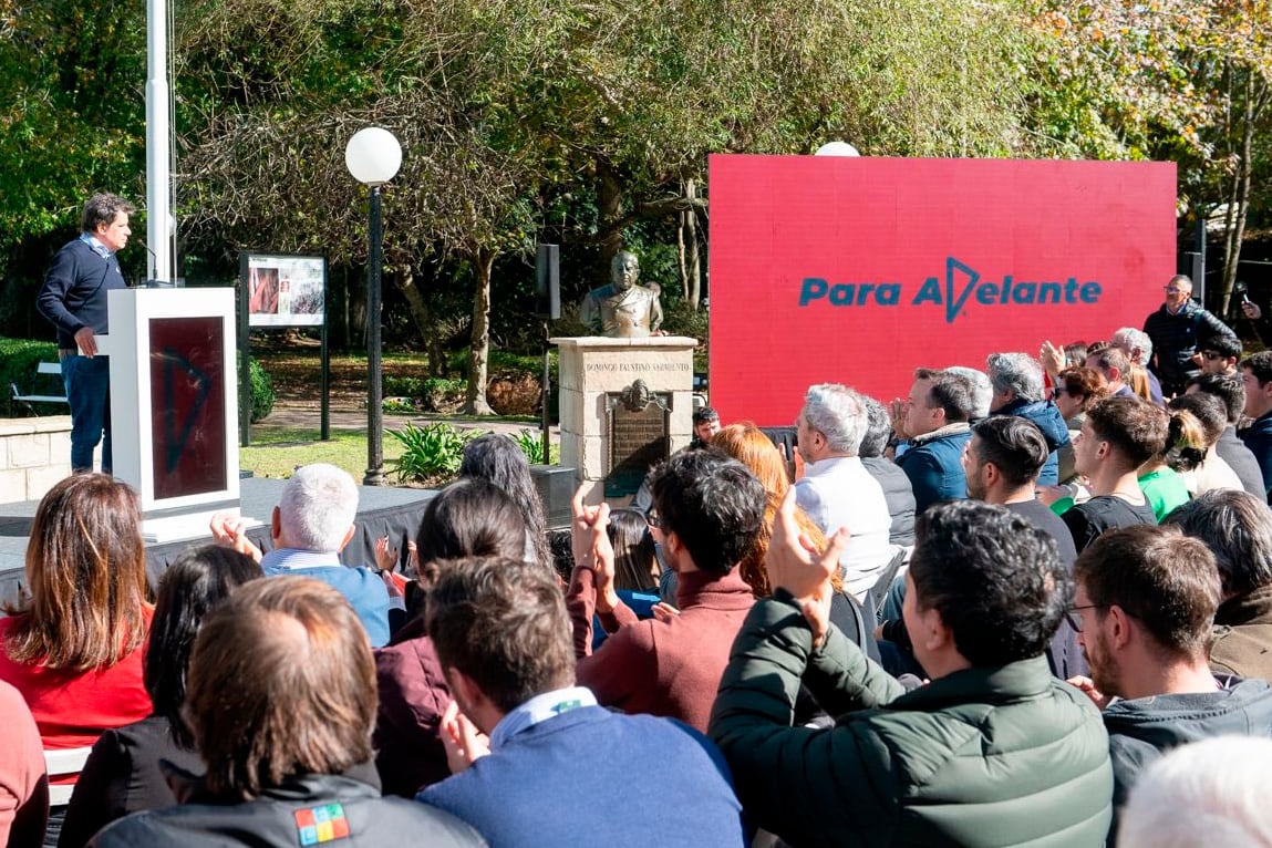 El gran objetivo de Manes es ir por la presidencia en 2027, señalan desde su círculo.