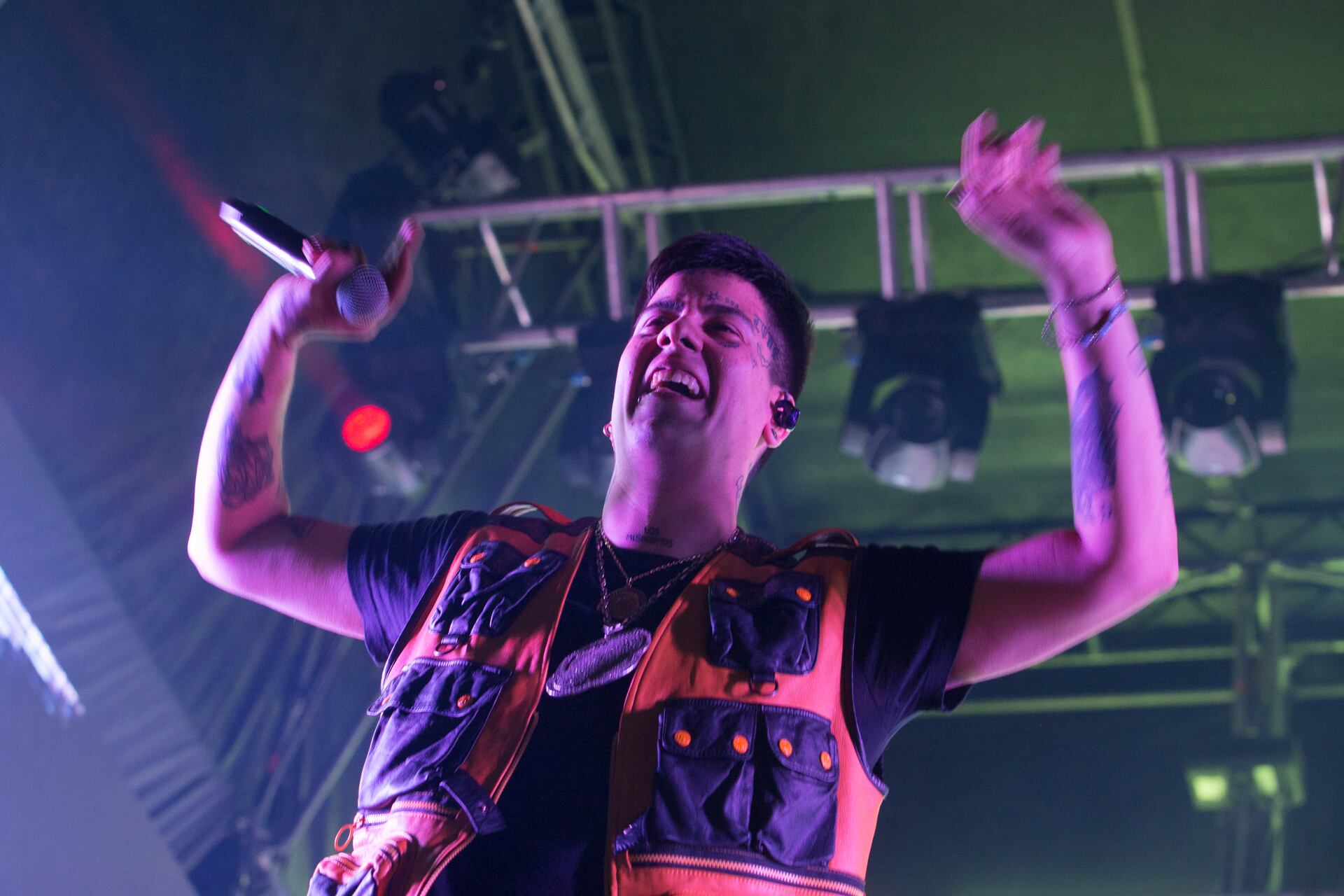 Duki como símbolo de la época: tiró freestyle en El Quinto Escalón, primereó en hacer trap y terminó tumbando clubs.