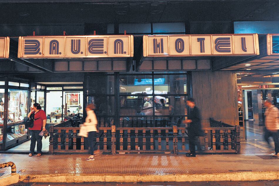 El Bauen había sido expropiado por ley, pero el presidente Mauricio Macri vetó esa norma.