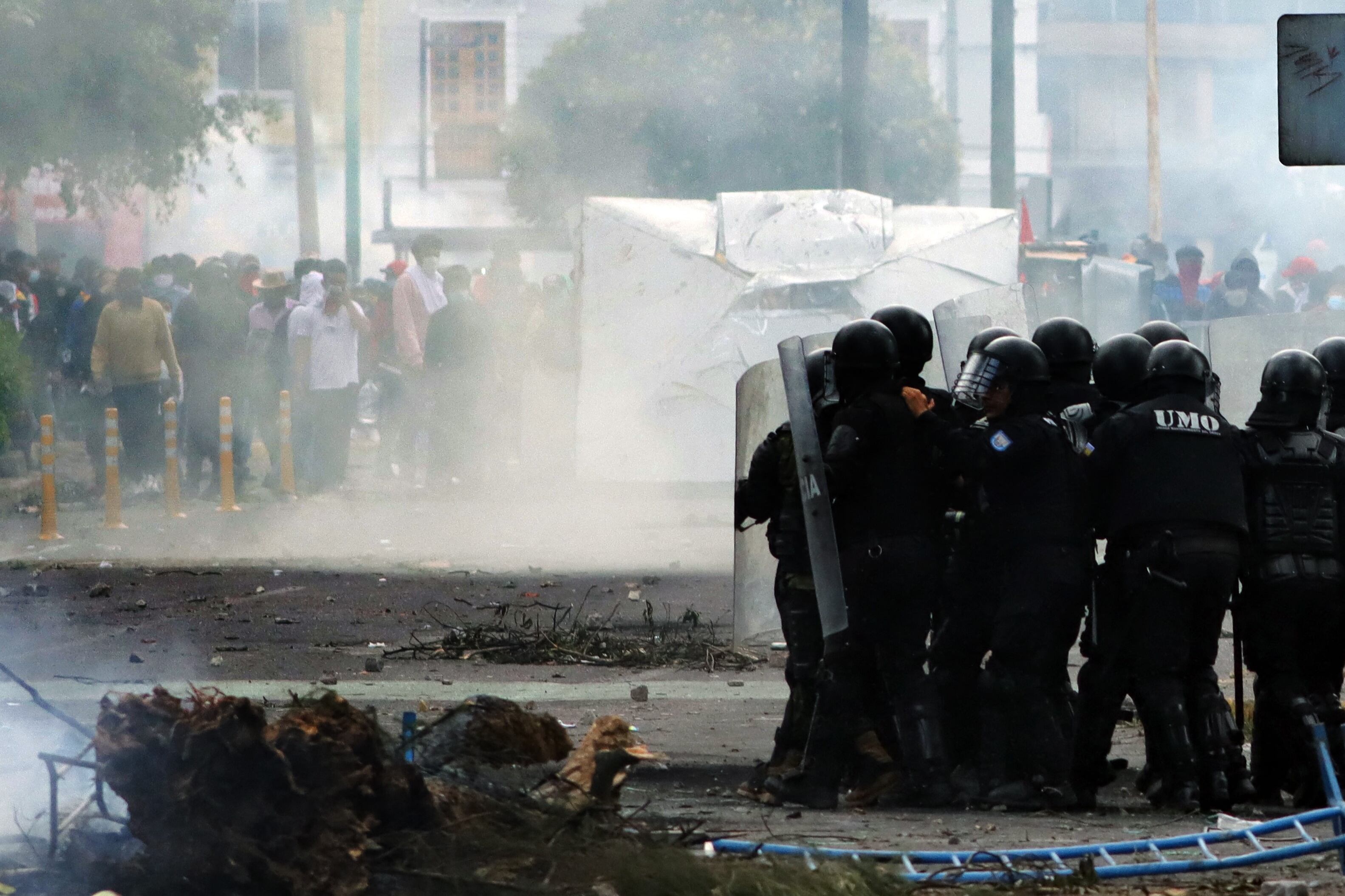 Las protestas dejaron hasta el momento dos muertos, 90 manifestantes heridos y 87 detenidos.