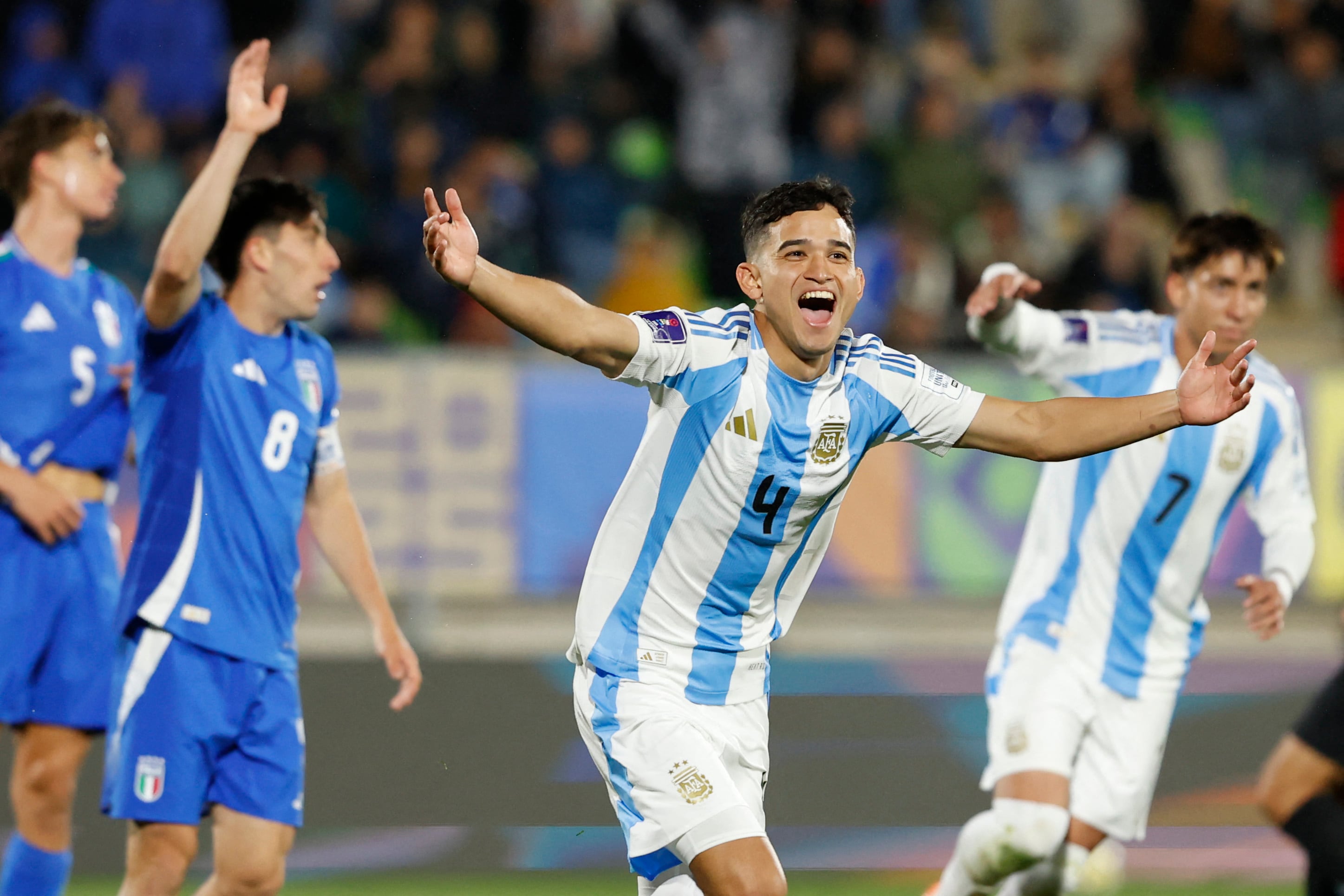 Gorosito festeja el gol del triunfo en Valparaíso