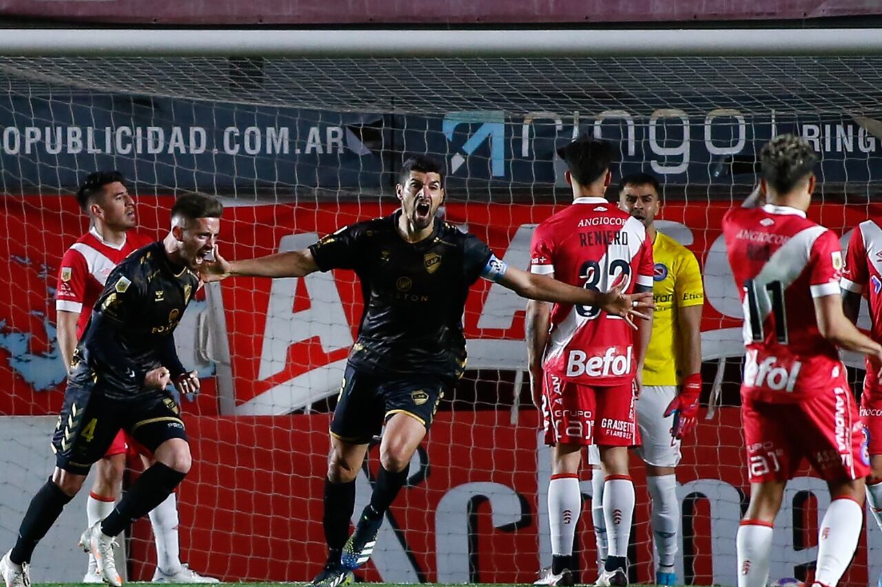 Platense se llevó el clásico de La Paternal