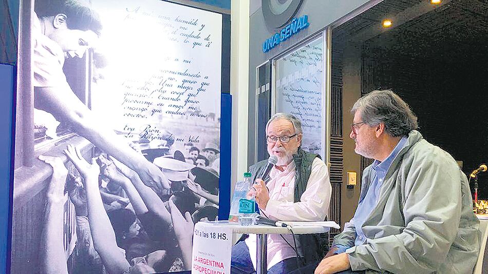 Mempo Giardinelli y Pedro Peretti, los autores del libro.