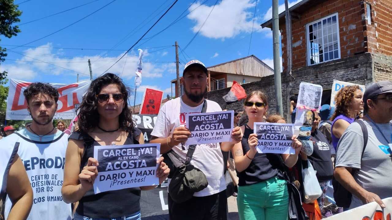 El reclamo fue masivo contra la liberación de Acosta. 