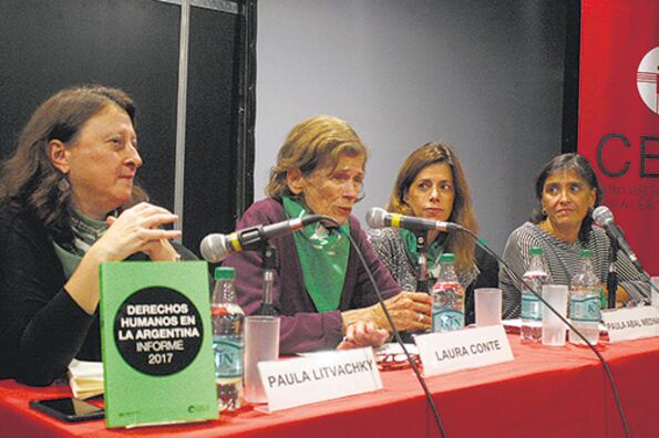 Paula Litvachky, Laura Conte, Paula Abal Medina y María Victoria Pita participaron del debate.