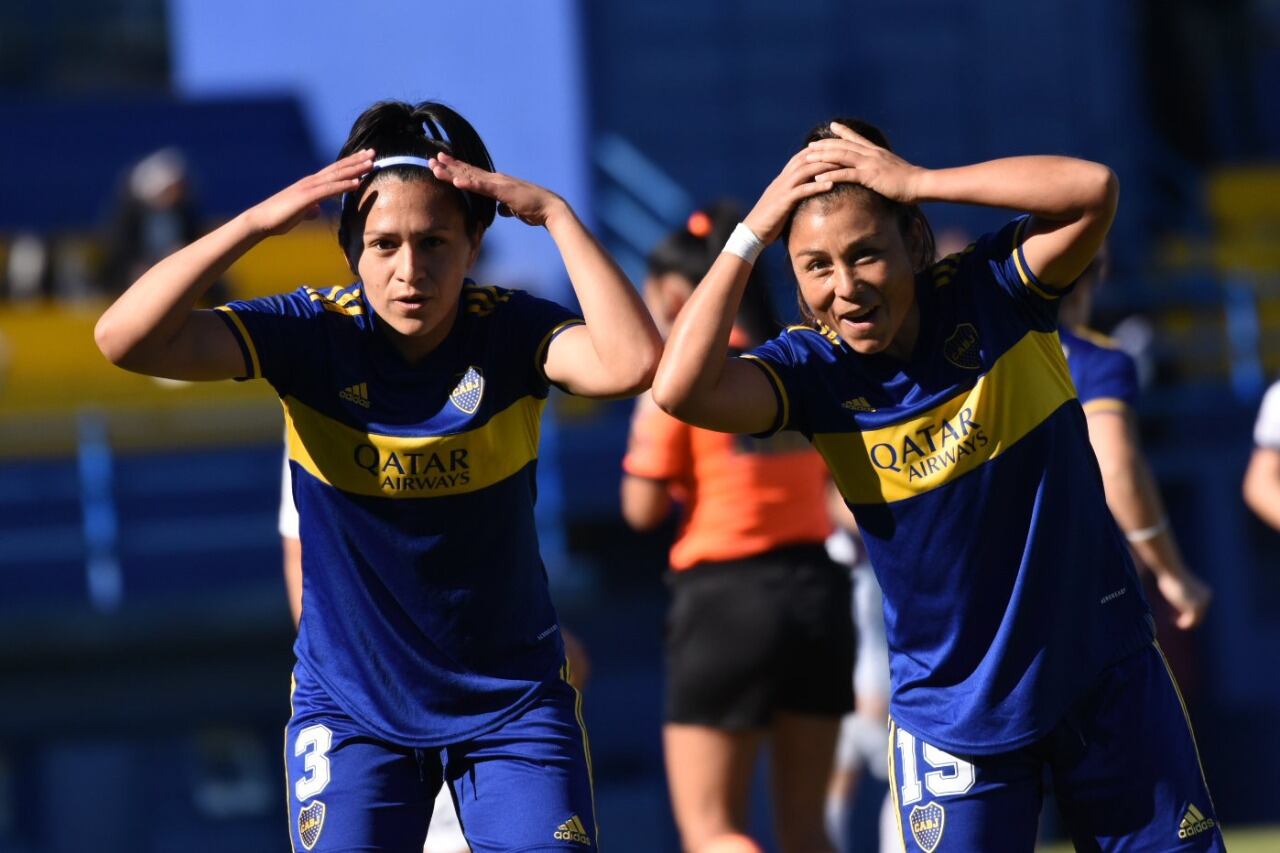 Festejo de Las Gladiadoras para meterse entre las cuatro mejores del fútbol argentino