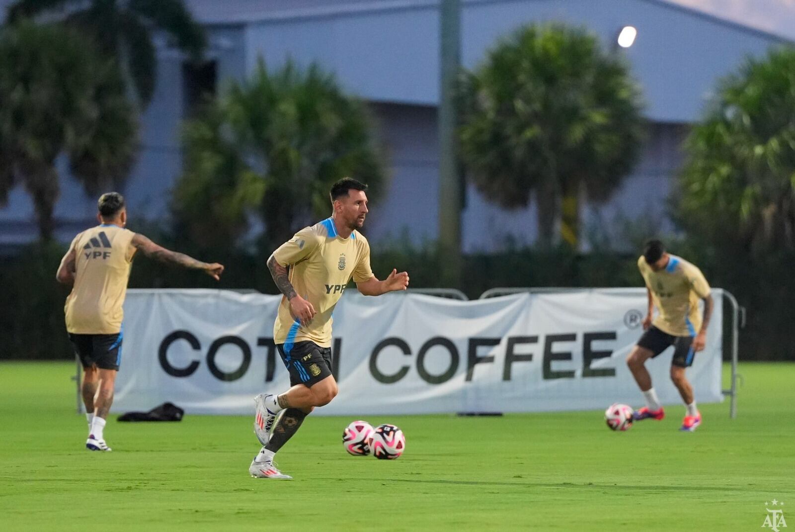 El seleccionado se entrena en Estados Unidos