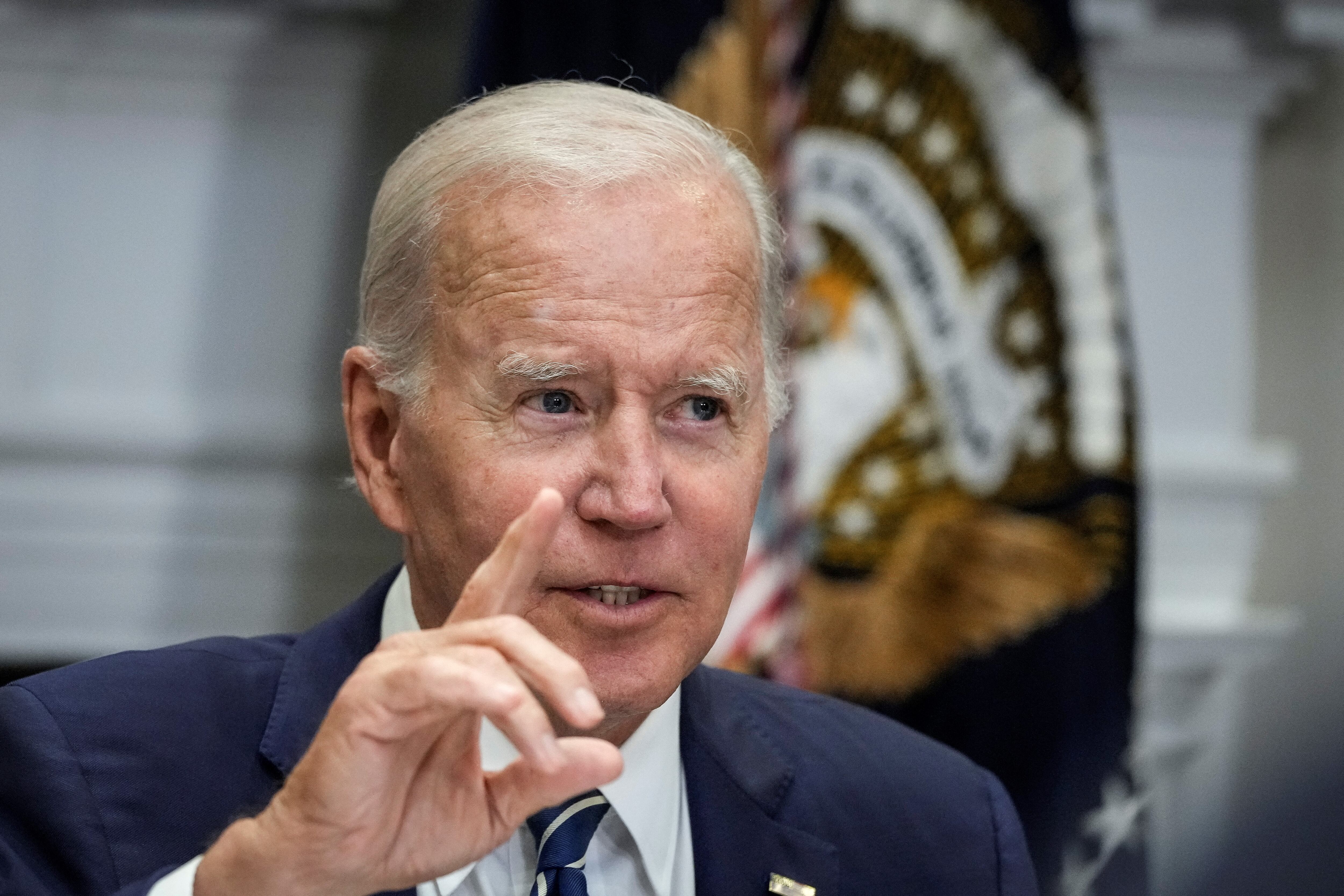 Biden remarcó que "niños en las escuelas y comunidades estarán más seguras" gracias al proyecto de ley aprobado (Foto: AFP).