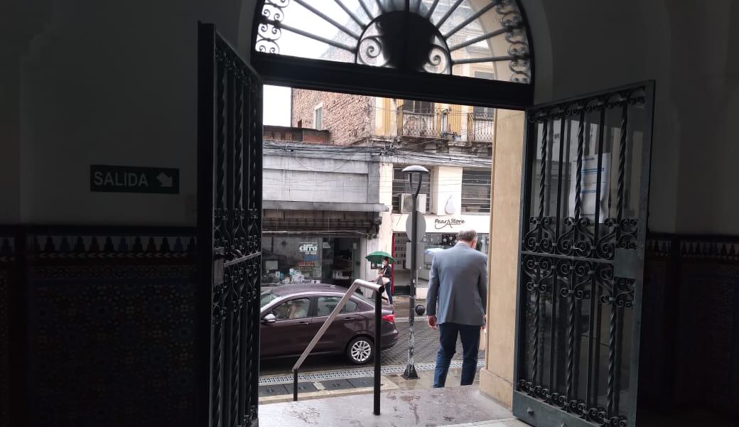 Mariano Coll Mónico se retira de los tribunales. 