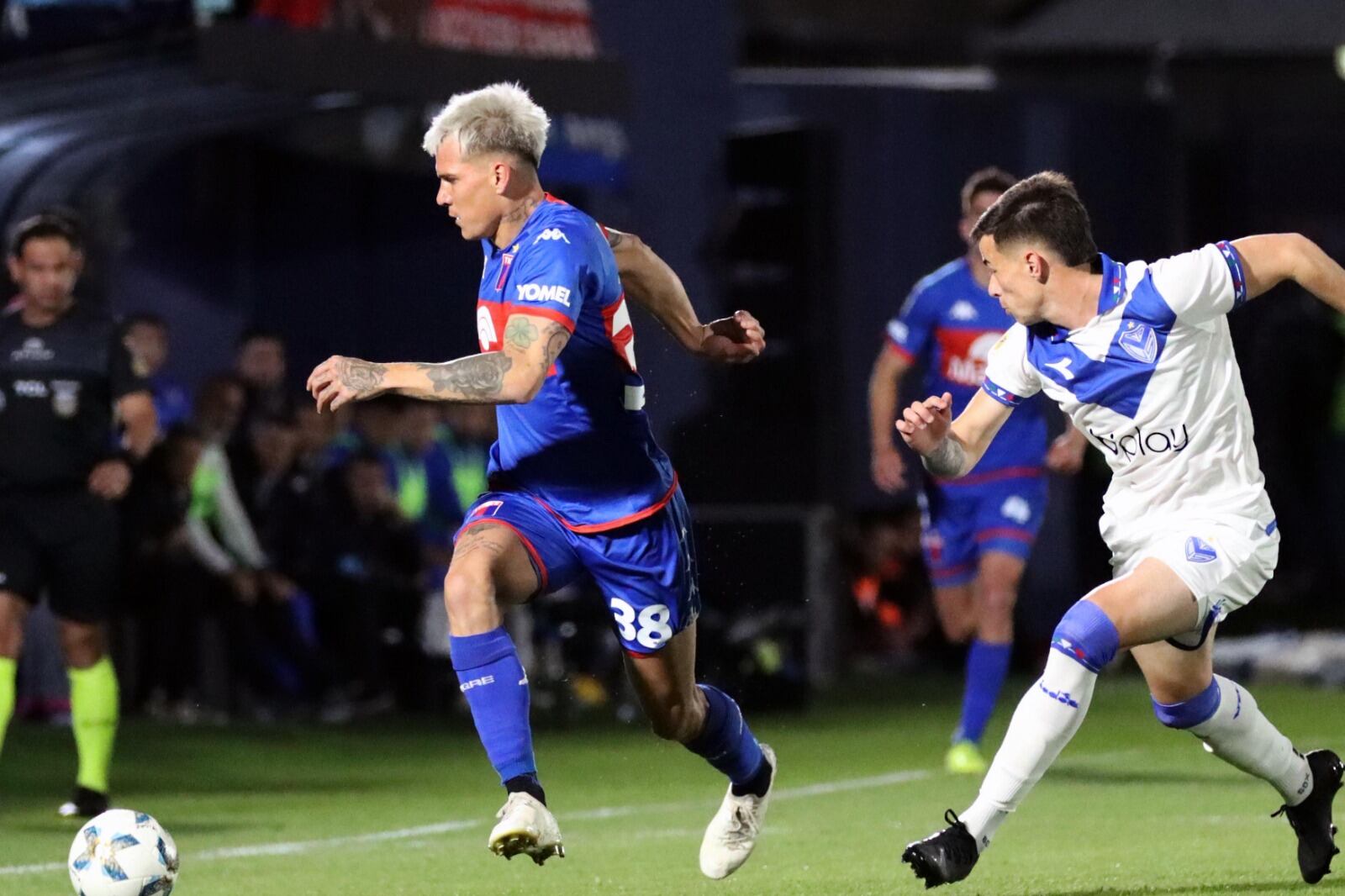 Vélez-Tigre, un partido que de clásico no tiene nada