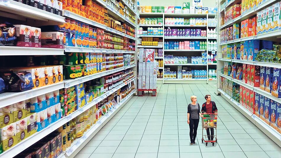 Changuitos medio vacíos. El precio de los alimentos, especialmente harinas y derivados, se devoró buena parte del poder adquisitivo de la población.