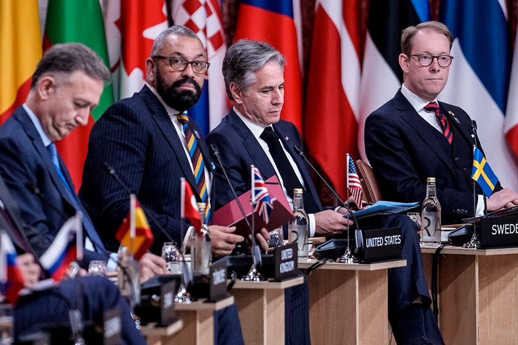Debate en la cumbre de la OTAN en Oslo.