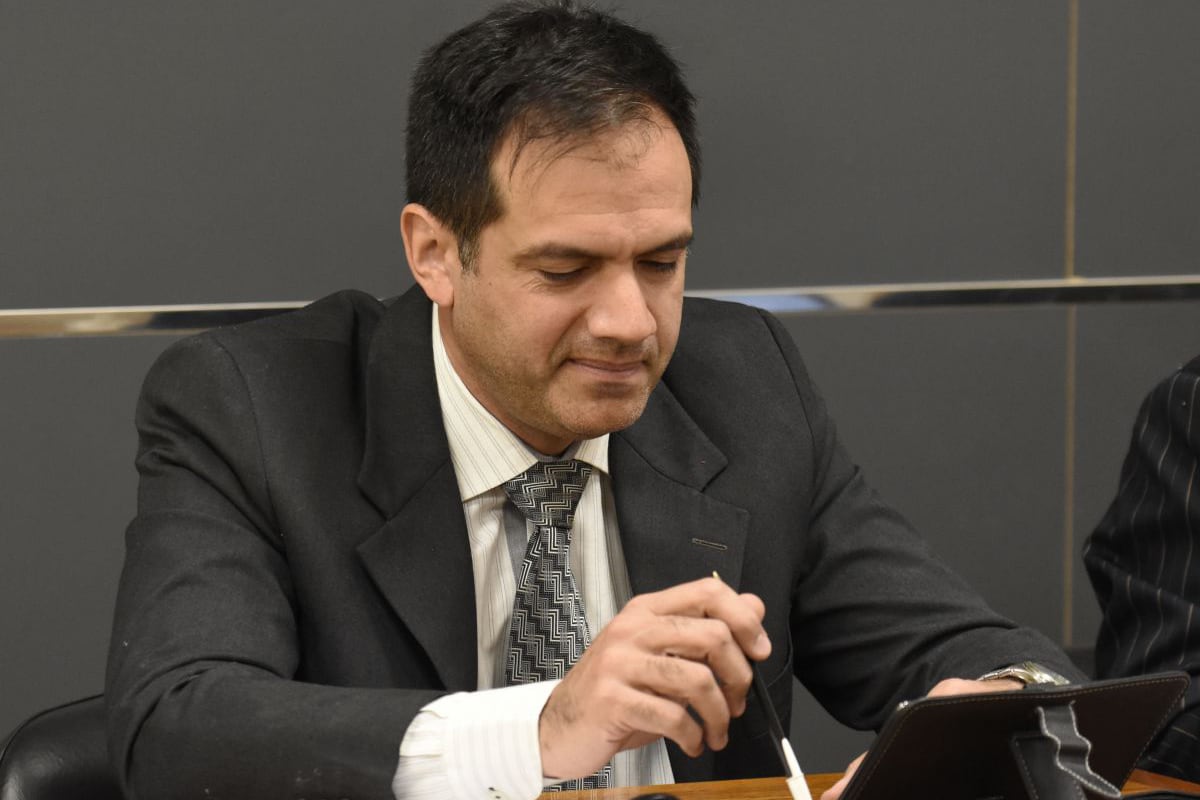 El ginecólogo antiderechos Rodríguez Lastra, con condena confirmada.