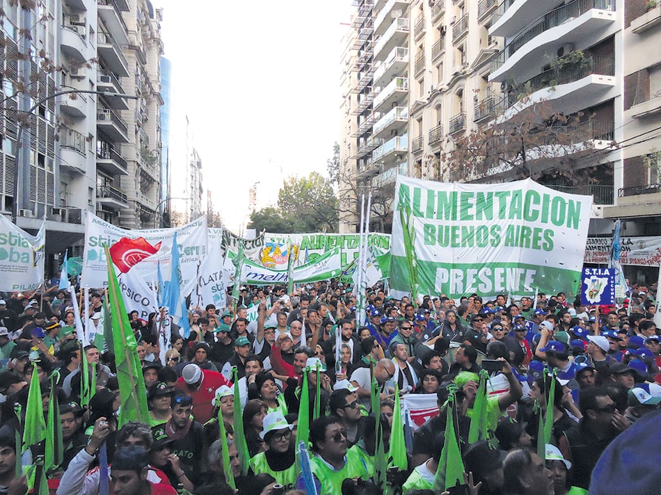 Los trabajadores de la alimentación se movilizaron en la Capital y en el conurbano.