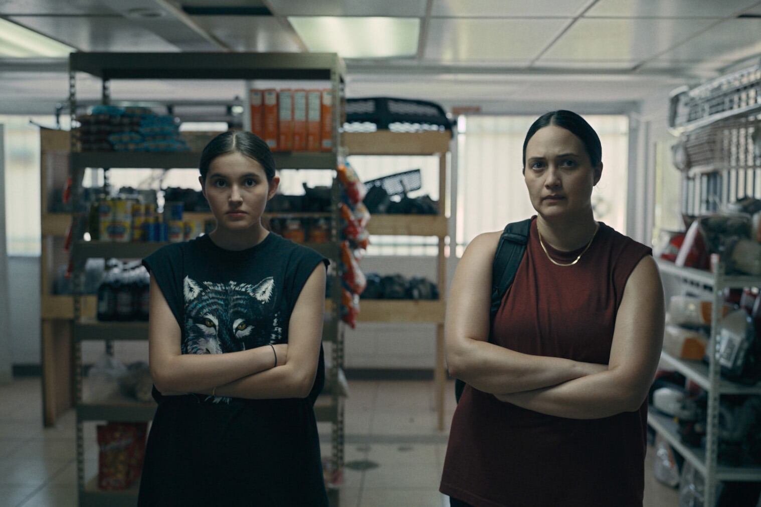 Tawi (Isabel DeRoy-Olson) y Jax (Gladstone), sobrina y tía en "Fancy Dance: una danza ceremonial"