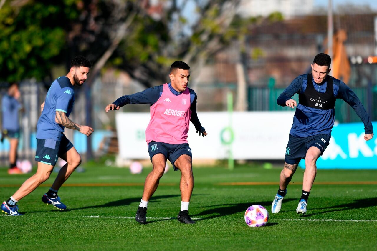Racing se entrenó pensando en Estudiantes, al que visitará en La Plata.