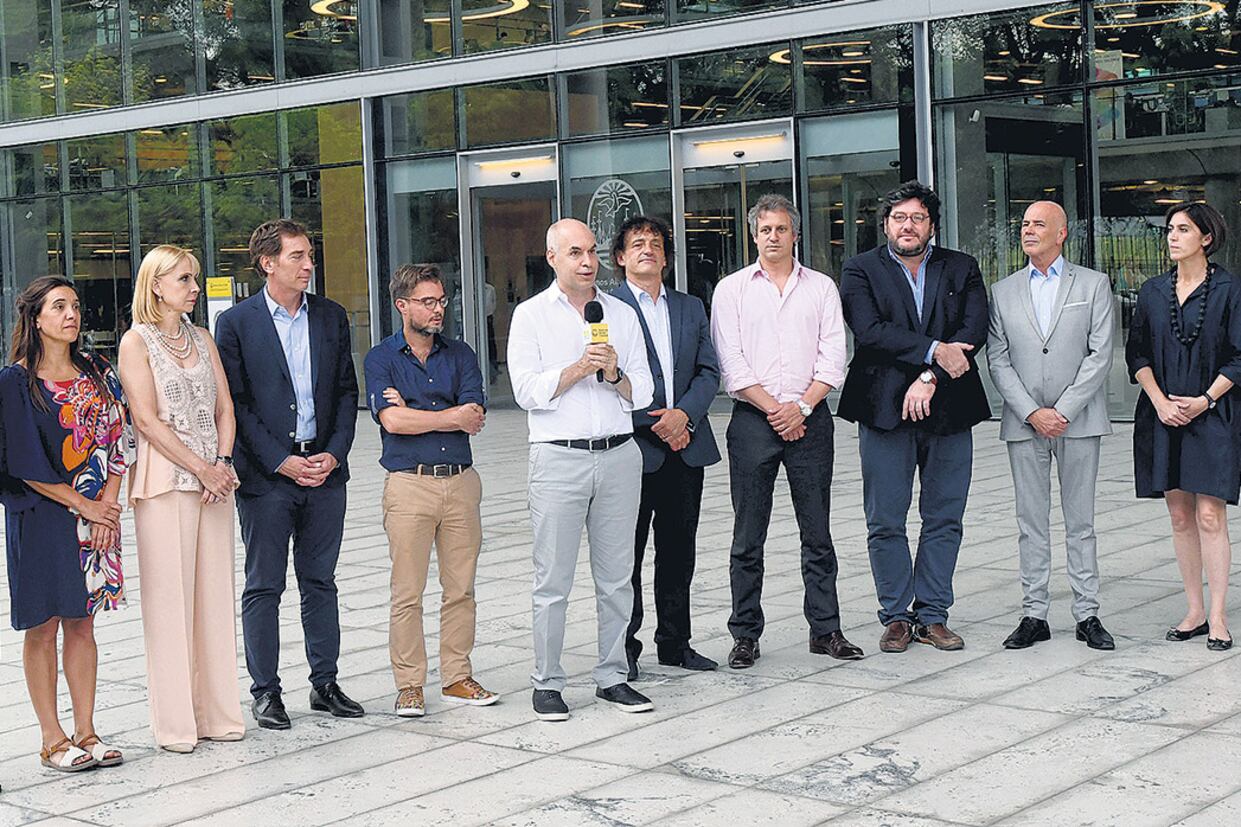 Funcionarios de Cultura de la Ciudad y de la Nación, durante la presentación.