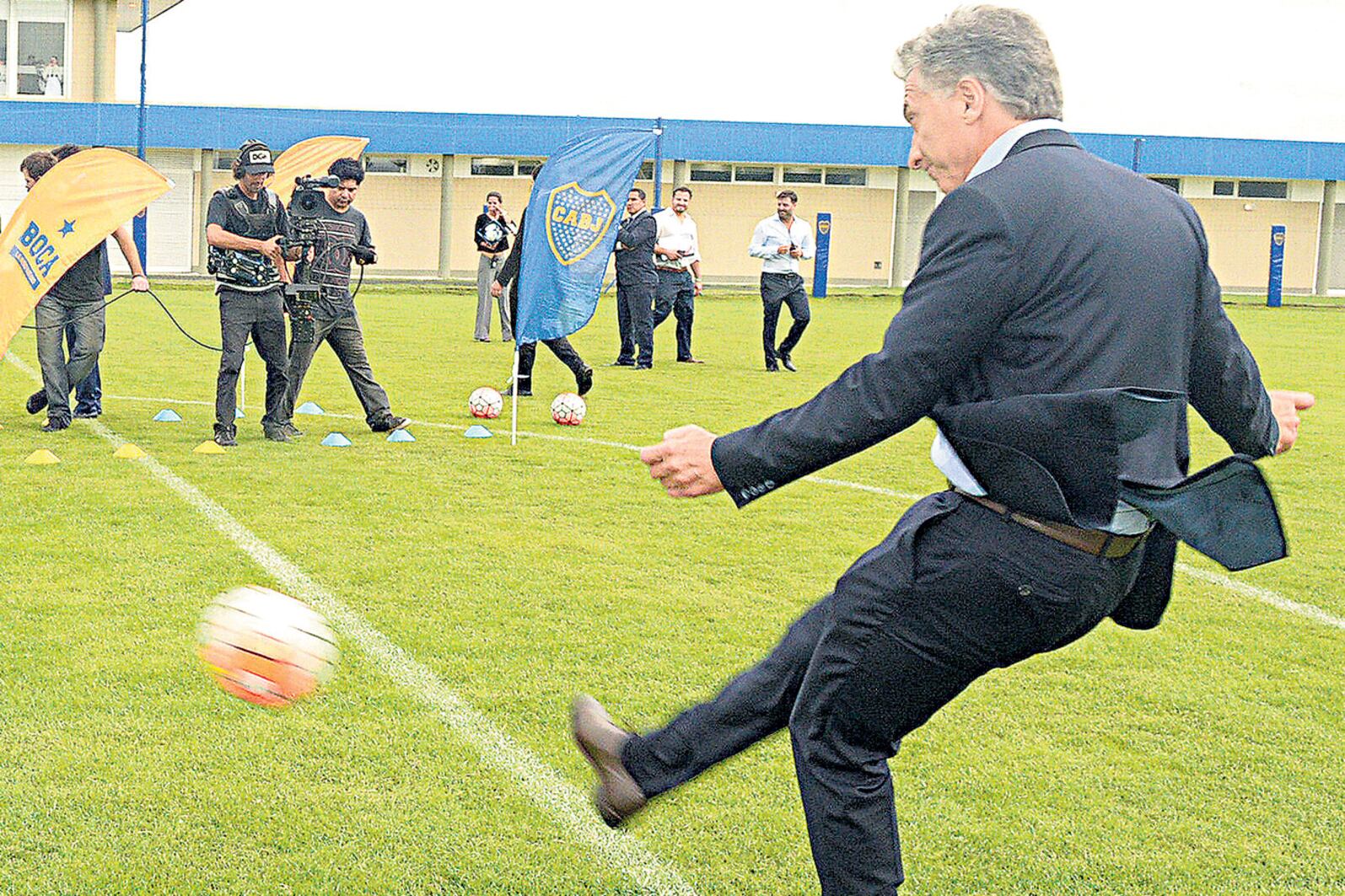 El presidente Mauricio Macri, en la cancha de Boca.