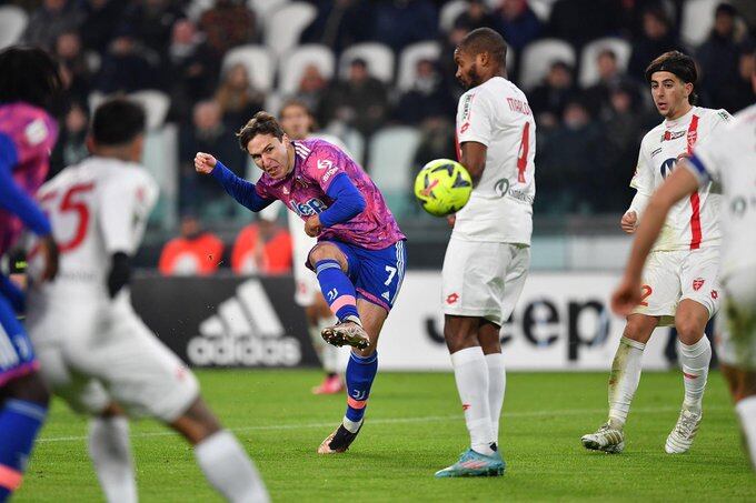 Chiesa marcó un golazo y le dio la clasificación a la Vecchia Signora